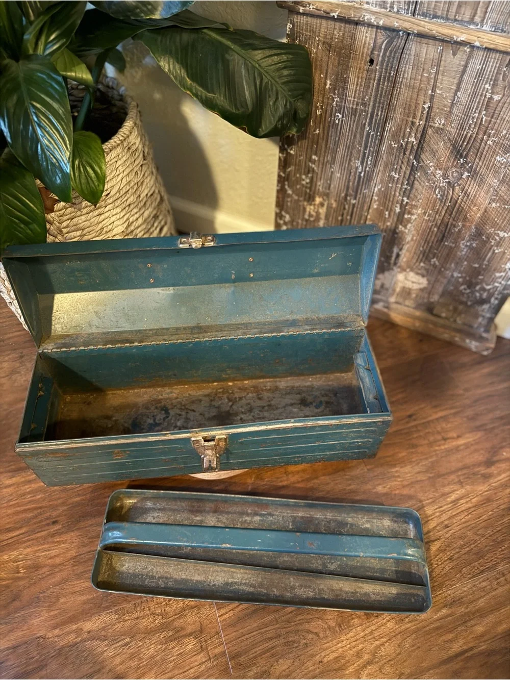 Vintage Metal Toolbox in Teal Blue With Tray